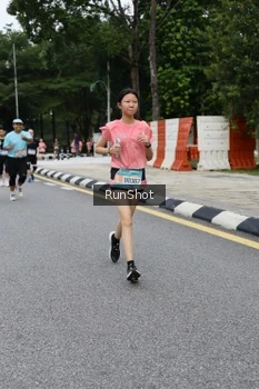 Runner Photo 4302758