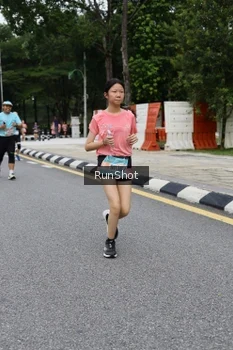 Runner Photo 4302760