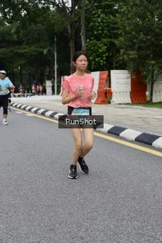 Runner Photo 4302761