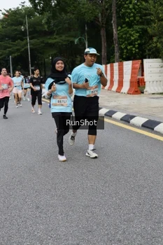 Runner Photo 4302769