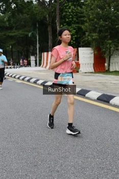 Runner Photo 4302770