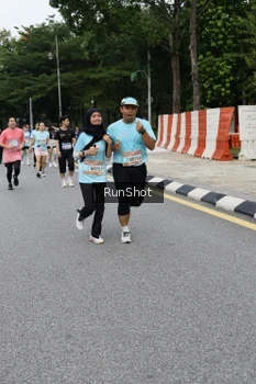 Runner Photo 4302773