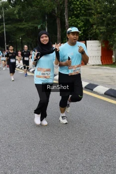 Runner Photo 4302779