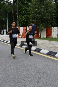 Runner Photo 4302780