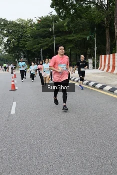 Runner Photo 4302793