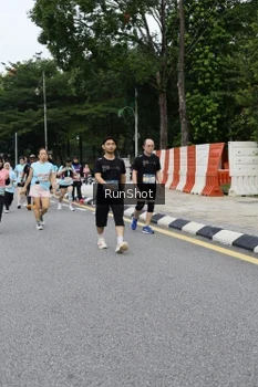 Runner Photo 4302796