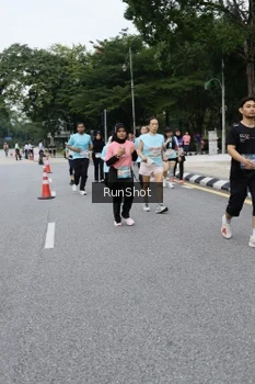 Runner Photo 4302797