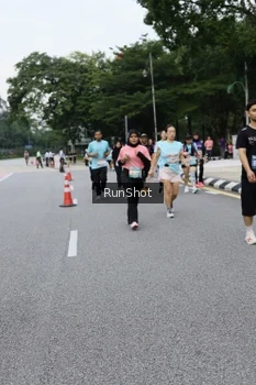 Runner Photo 4302798