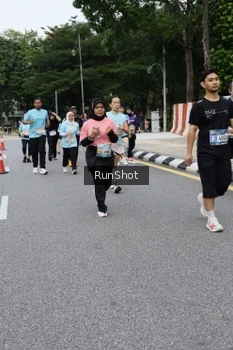 Runner Photo 4302803