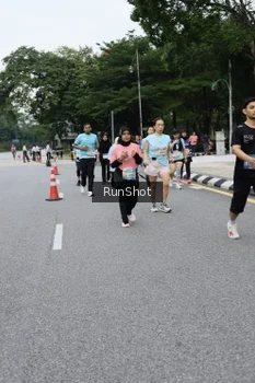 Runner Photo 4302807