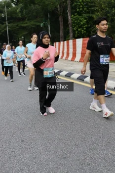 Runner Photo 4302810