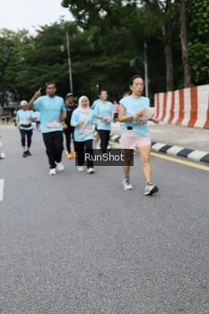 Runner Photo 4302814