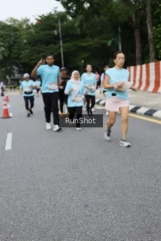Runner Photo 4302816