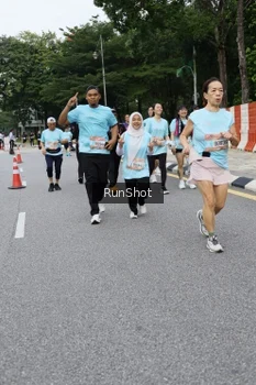Runner Photo 4302824