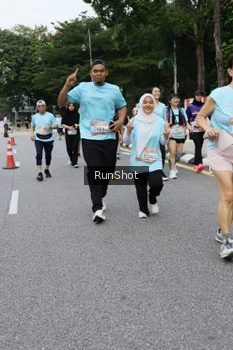 Runner Photo 4302831