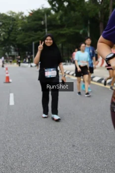Runner Photo 4302847