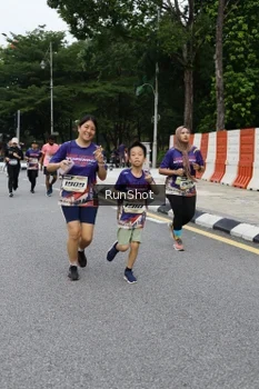 Runner Photo 4302859