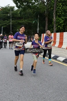 Runner Photo 4302863