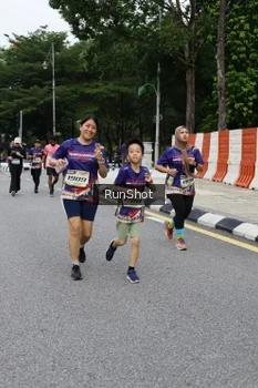 Runner Photo 4302868