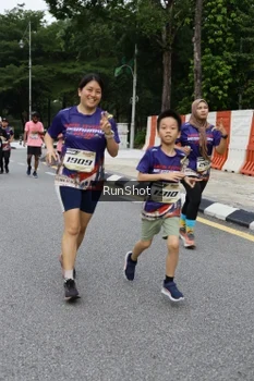Runner Photo 4302872