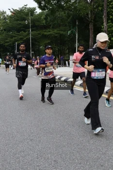 Runner Photo 4302880