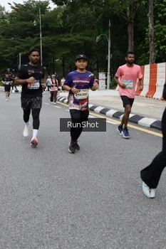 Runner Photo 4302882