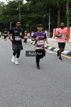 Runner Photo 4302884