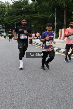 Runner Photo 4302886