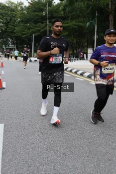 Runner Photo 4302888