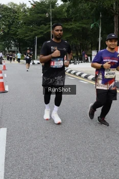 Runner Photo 4302889