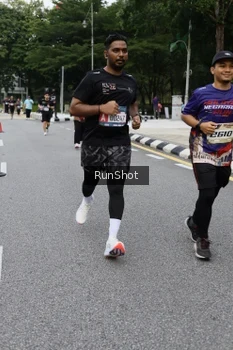 Runner Photo 4302891