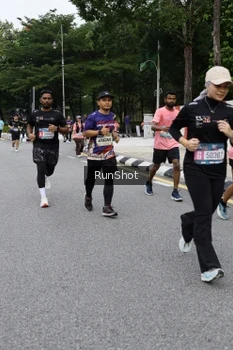 Runner Photo 4302892
