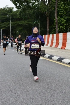 Runner Photo 4302896