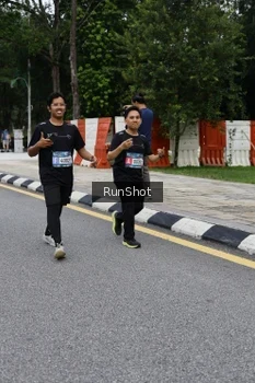 Runner Photo 4302897