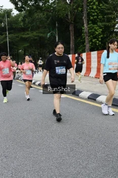 Runner Photo 4302912