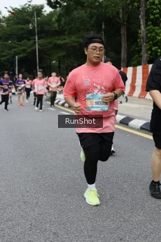 Runner Photo 4302923