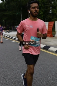 Runner Photo 4302937