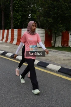 Runner Photo 4302946