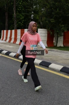 Runner Photo 4302947