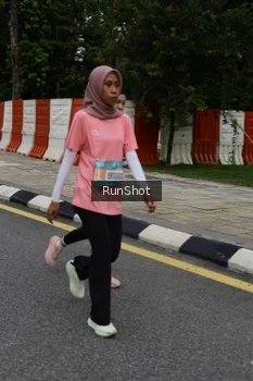 Runner Photo 4302948