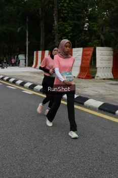 Runner Photo 4302953