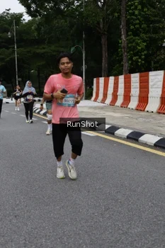 Runner Photo 4302954