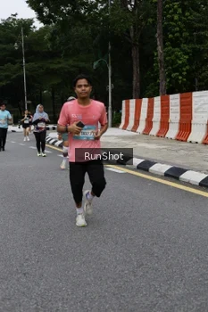 Runner Photo 4302957