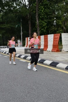 Runner Photo 4302977