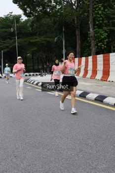 Runner Photo 4302982