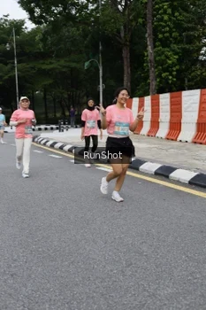 Runner Photo 4302984