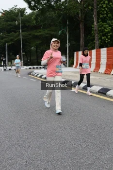 Runner Photo 4302991