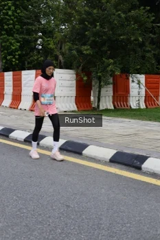 Runner Photo 4303002