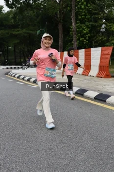 Runner Photo 4303007