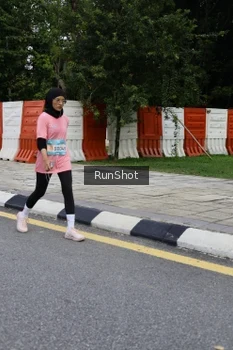Runner Photo 4303010